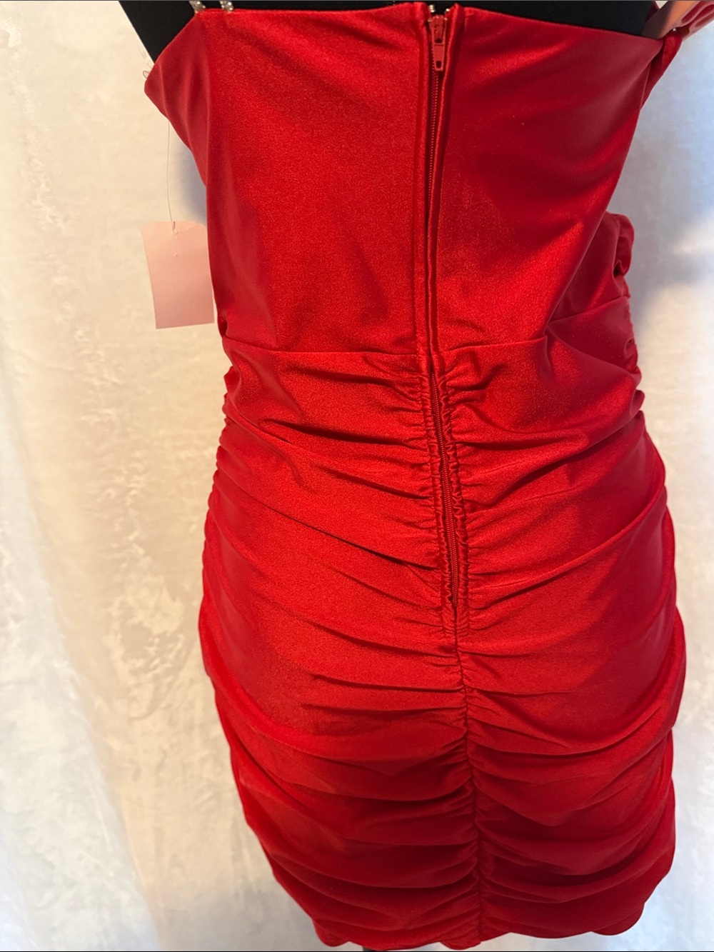 Red One-Shoulder Ruched Mini Dress - Brand: - Picture 4 of 4